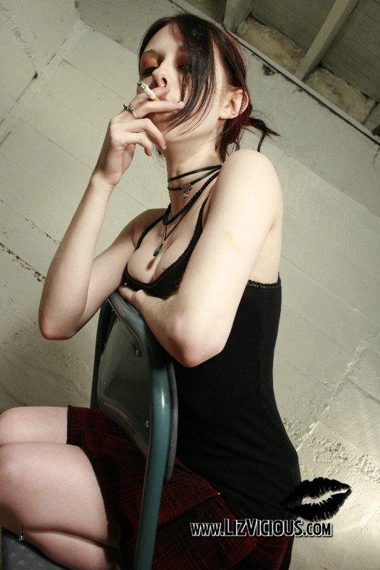 Pictures of Liz Vicious smoking a cigarette #59034256