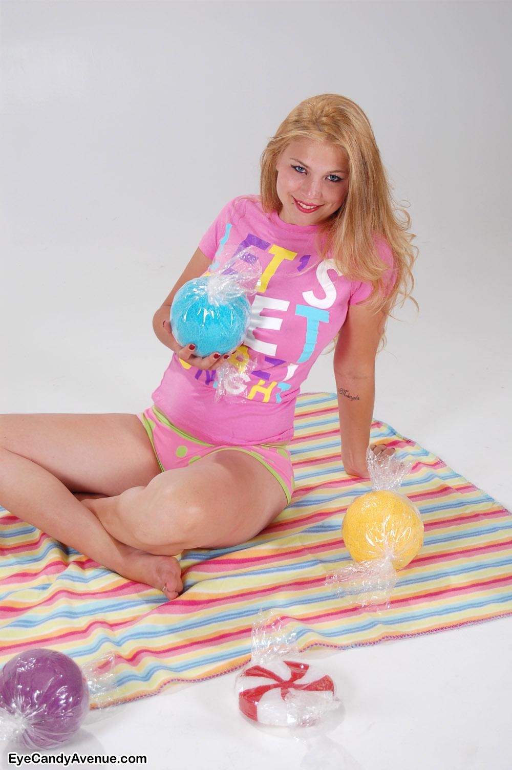Busty natural blonde teen Gemini gives you her delicious candy #54454881