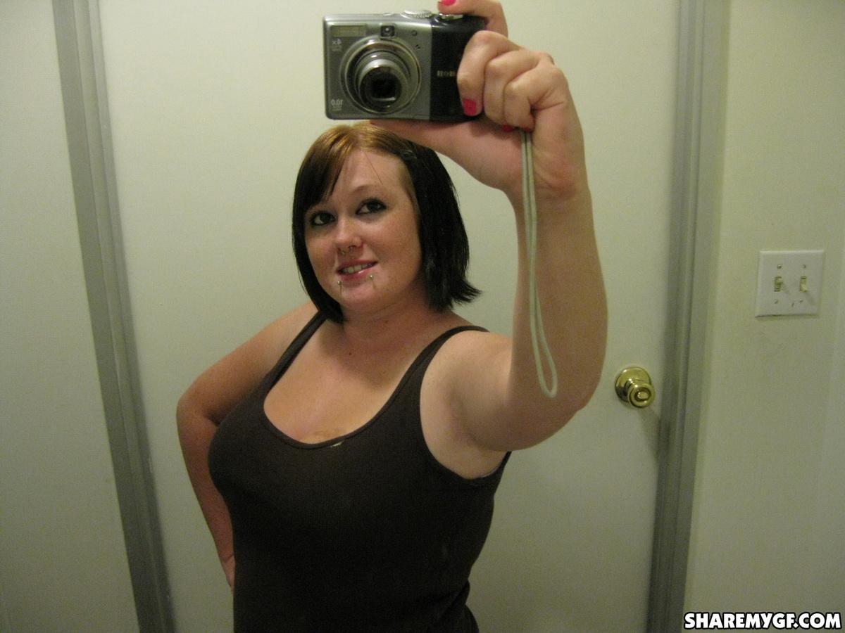 Chubby girlfriend takes selfshot pictures of her big natural tits in the mirror #60791638
