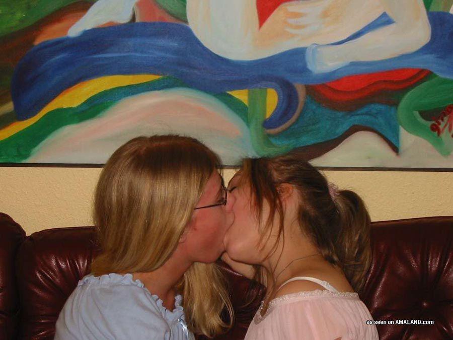 Pictures of lesbian girlfriends eating pussy #60654908