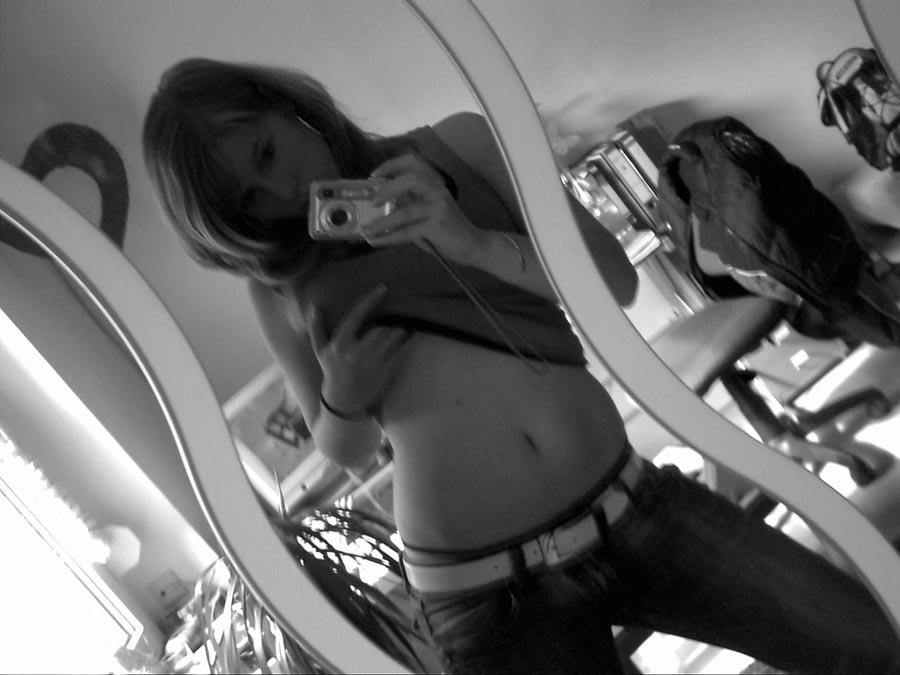 Black and white self-shots from this blonde amateur cutie #60657644