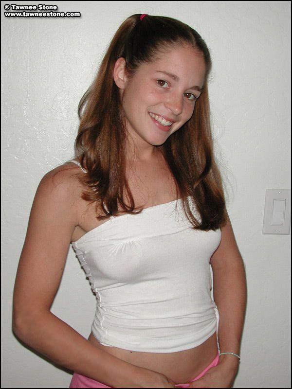 Fotos de la joven tawnee stone desnudandose para que se te ponga dura
 #60061493