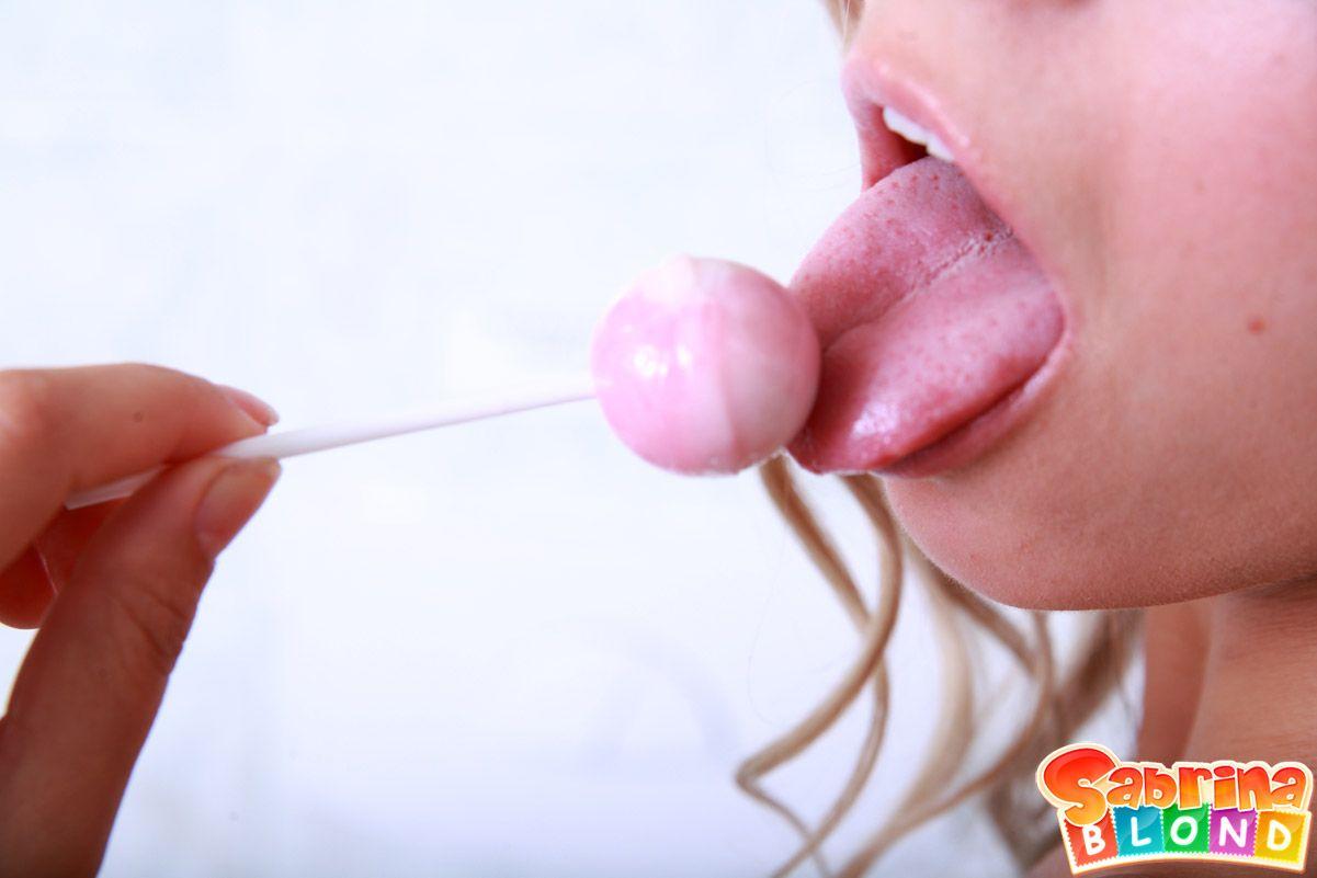 Pictures of Sabrina Blond masturbating with a lollipop #59885502