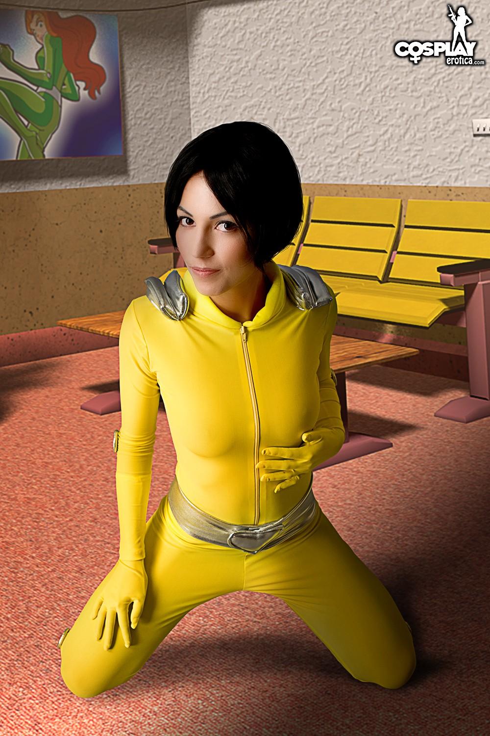 Hot cosplayer Devorah exposes her tight body in "Whoop" #54047146