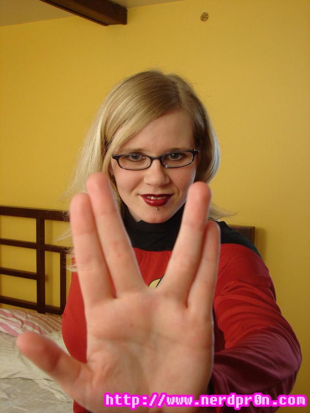 Pictures of teen model NerdPr0n Anna acting out her star trek fantasy #59740727