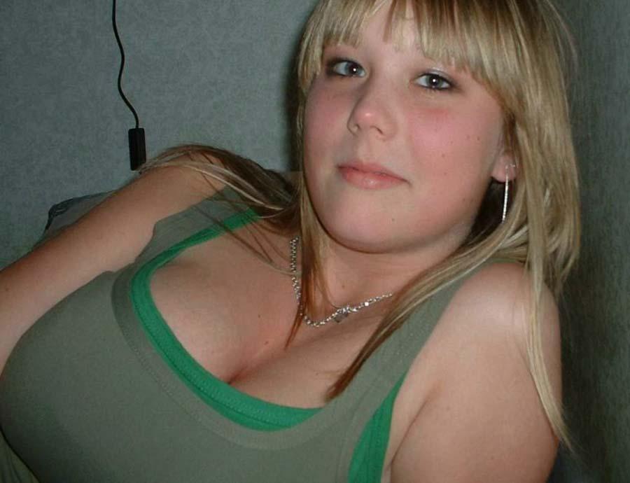 Pictures of a hot huge-tittied girlfriend showing off her cleavage #60474216