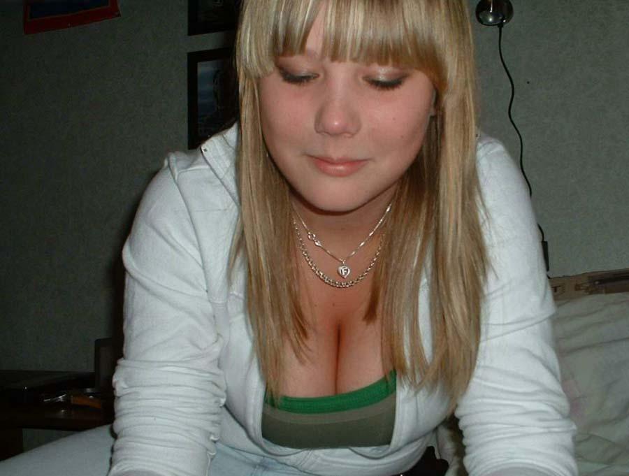 Pictures of a hot huge-tittied girlfriend showing off her cleavage #60474221