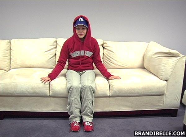 Fotos de brandi belle desnudandose en un sofa
 #53473706