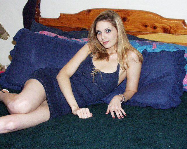 Fotos de jennie loves sex abriendo sus piernas para una dura follada
 #55285165