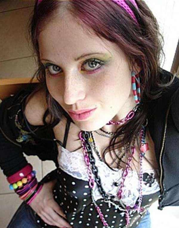 Pictures of hot alternative girlfriends showing their beauty #60639559