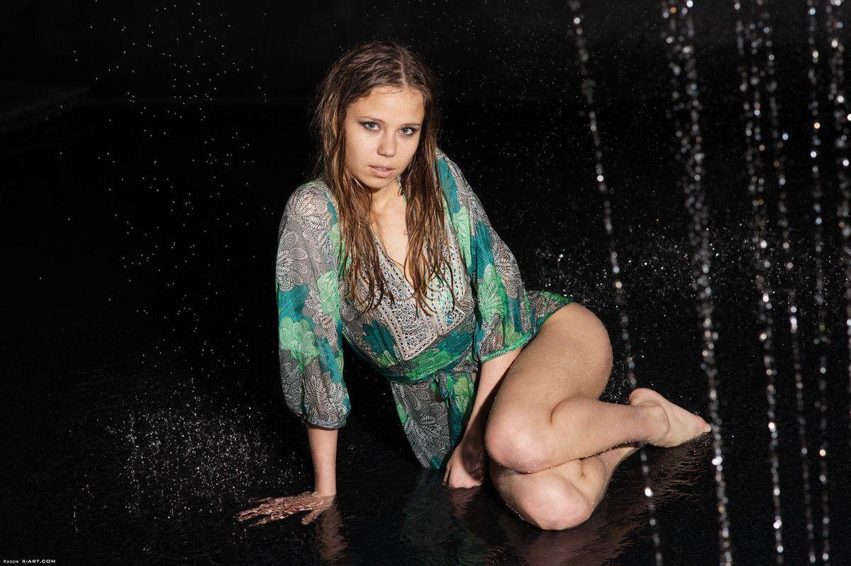 Pictures of a gorgeous teen girl getting all wet for you #60931861