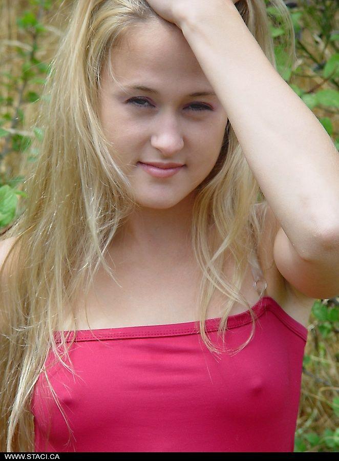 Pictures of teen amateur Staci.ca showing her tits outside #60004570