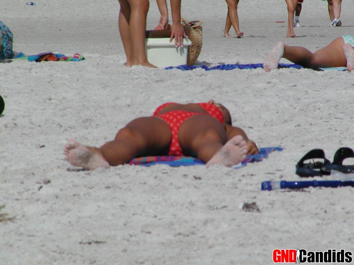 Fotos de jóvenes calientes en bikini captadas por la cámara
 #60500372