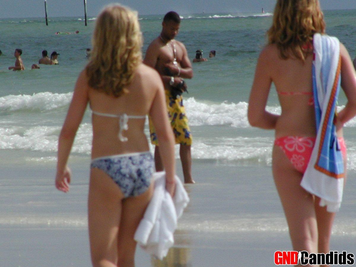 Immagini di giovani sexy in bikini catturati in cam
 #60500506
