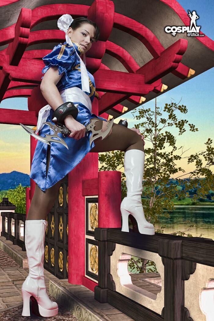Sexy cosplayer Cirmy dresses up as Chun Li #60295794
