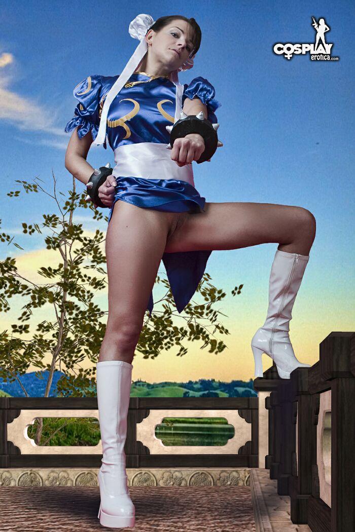 Sexy cosplayer Cirmy dresses up as Chun Li #60295918