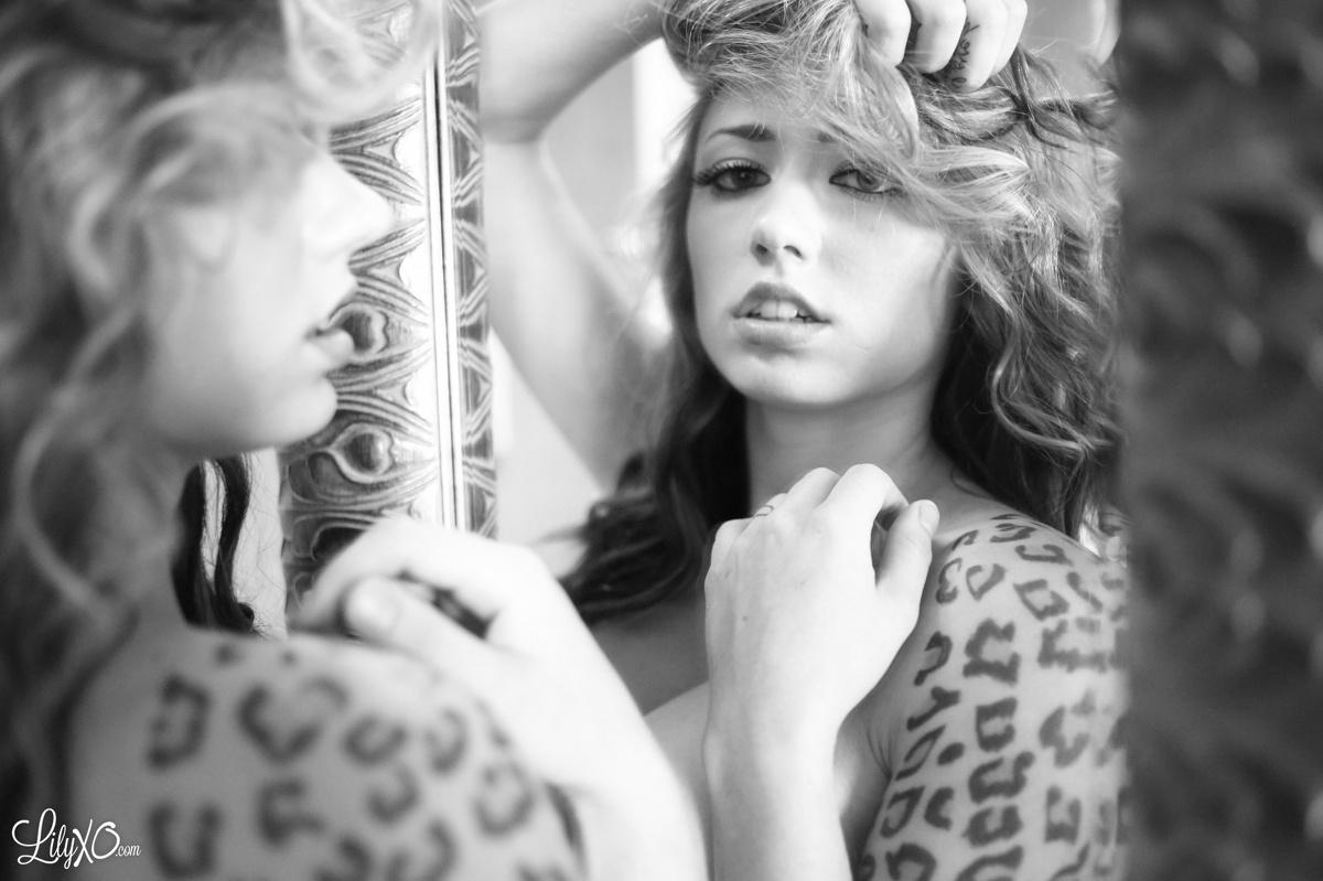 Lily Xo seduces you in black and white in the mirror #58964886