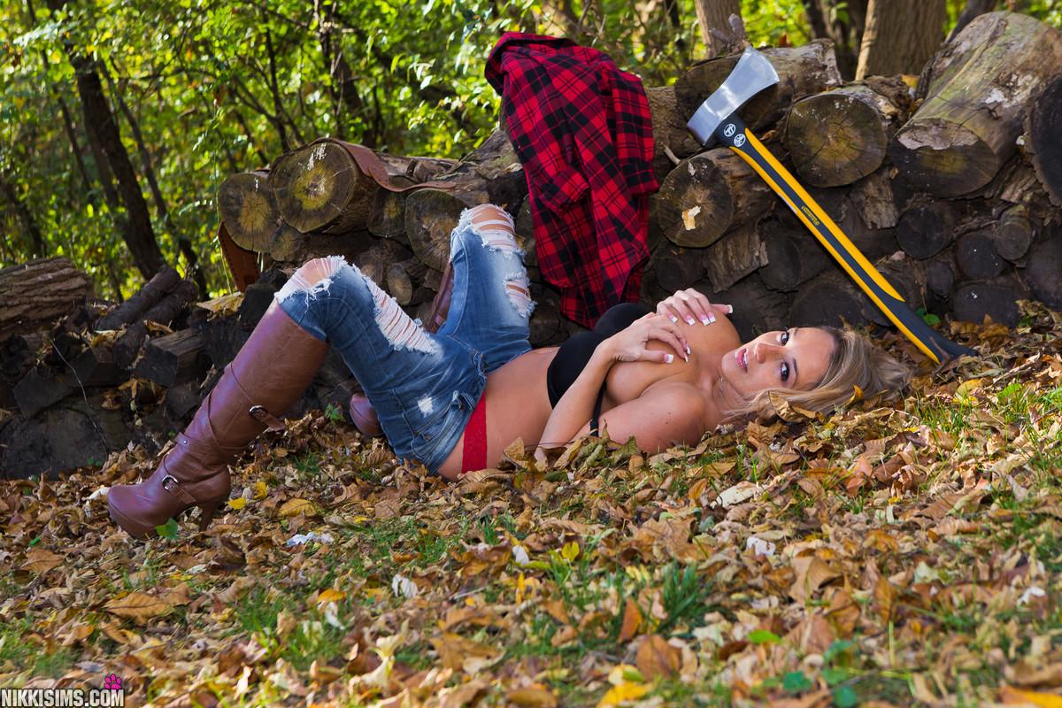 Beautiful girl Nikki Sims teases as a sexy lumberjack #59785899