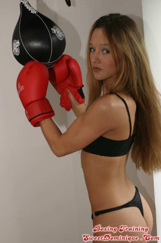 Pictures of teen Sweet Dominique ready to knock you out #60028891