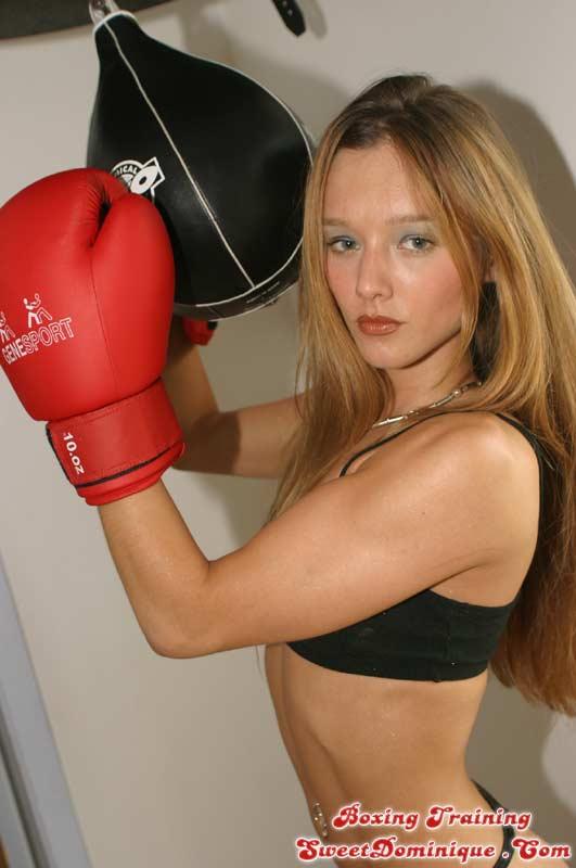 Pictures of teen Sweet Dominique ready to knock you out #60028901