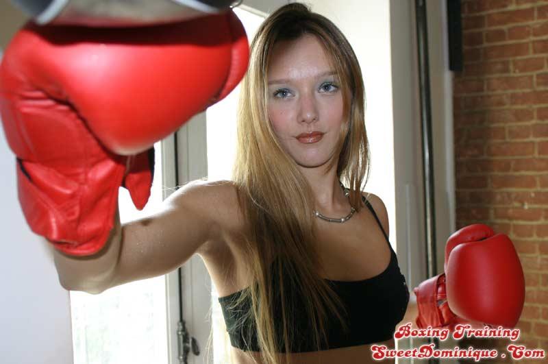 Pictures of teen Sweet Dominique ready to knock you out #60028919