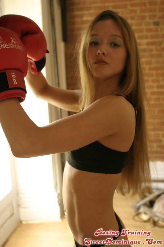 Pictures of teen Sweet Dominique ready to knock you out #60029001