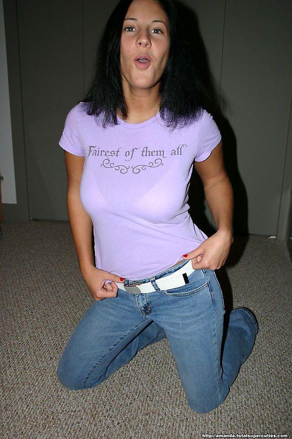 Pictures of teen cutie Amanda pulling down her jeans #53076423