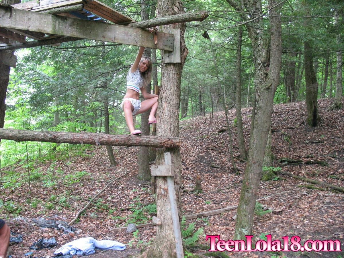Pictures of Teen Lola 18 getting naked in a tree house #60080699