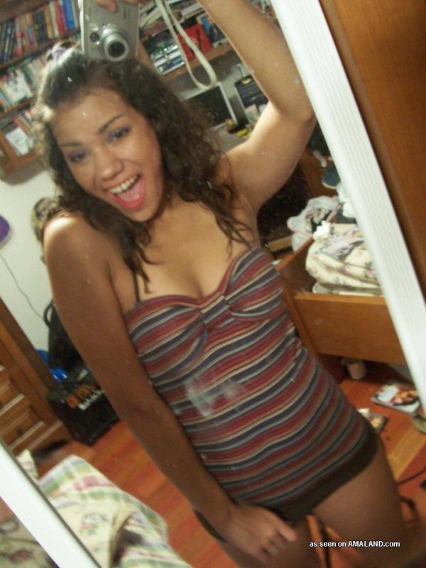 Fotos einer perversen Amateur-Tussi, die ihre Titten und ihre Muschi zeigt
 #60713019