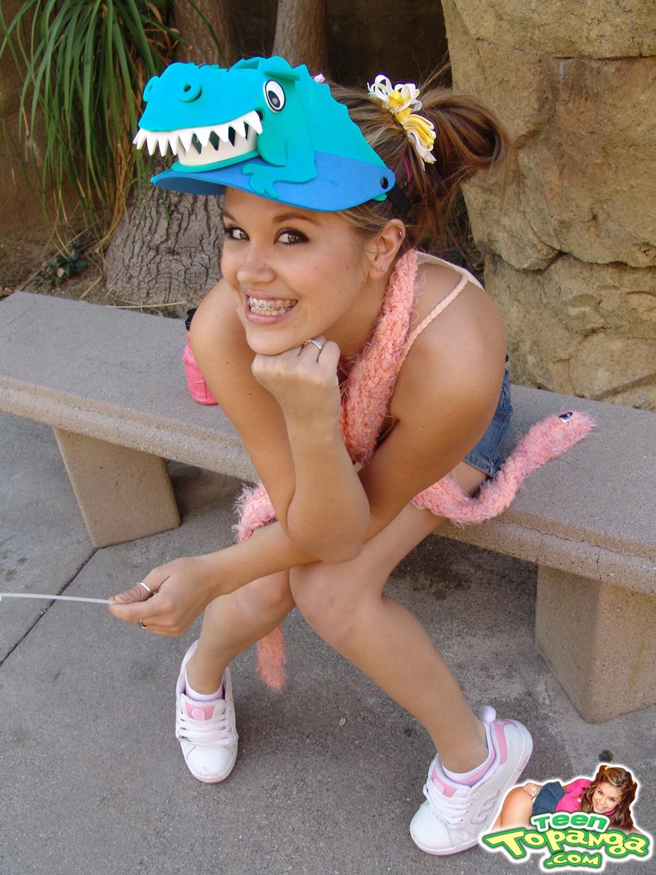 Pictures of Teen Topanga messing around at a zoo #60082243