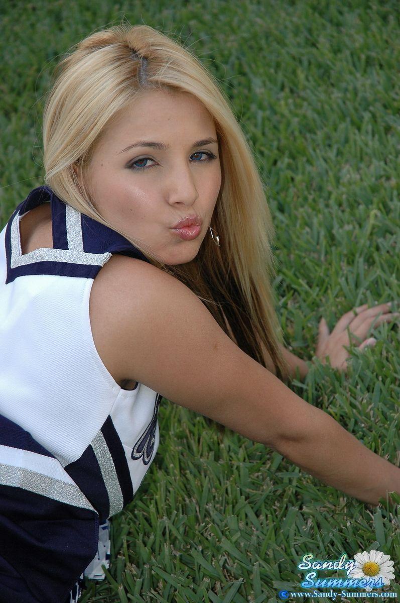 Pictures of teen babe Sandy Summers dressed as a sexy cheerleader #59907160