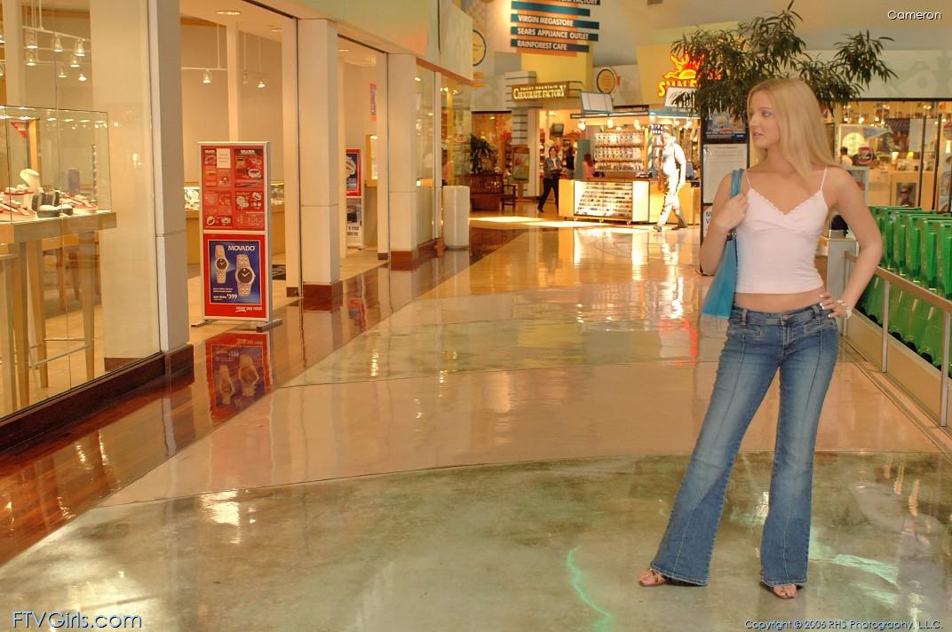 Pictures of Cameron flashing in public #60432293