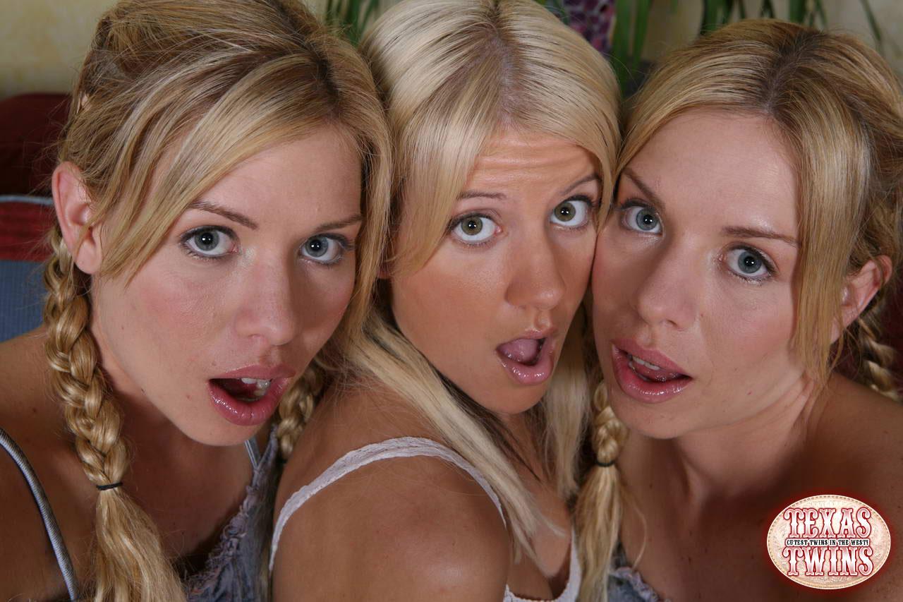 Drei lesbische Blondinen in Zöpfen
 #60090588