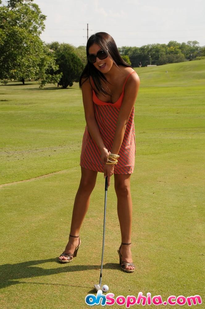 Pictures Of Teen Babe Oh Sophia Flashing On The Golf Course