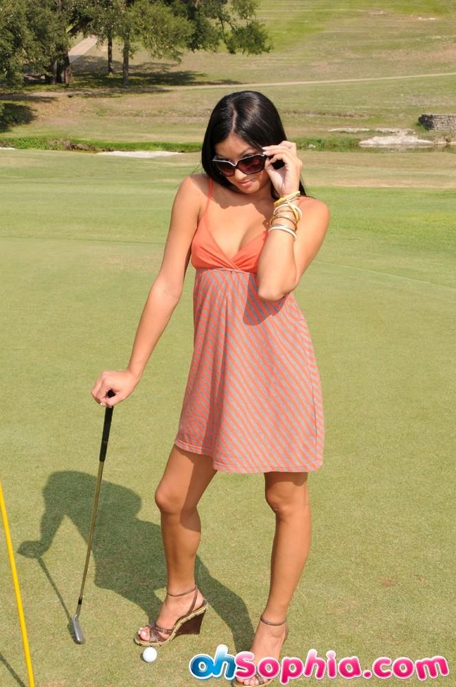 Pictures of teen babe Oh Sophia flashing on the golf course #53828556