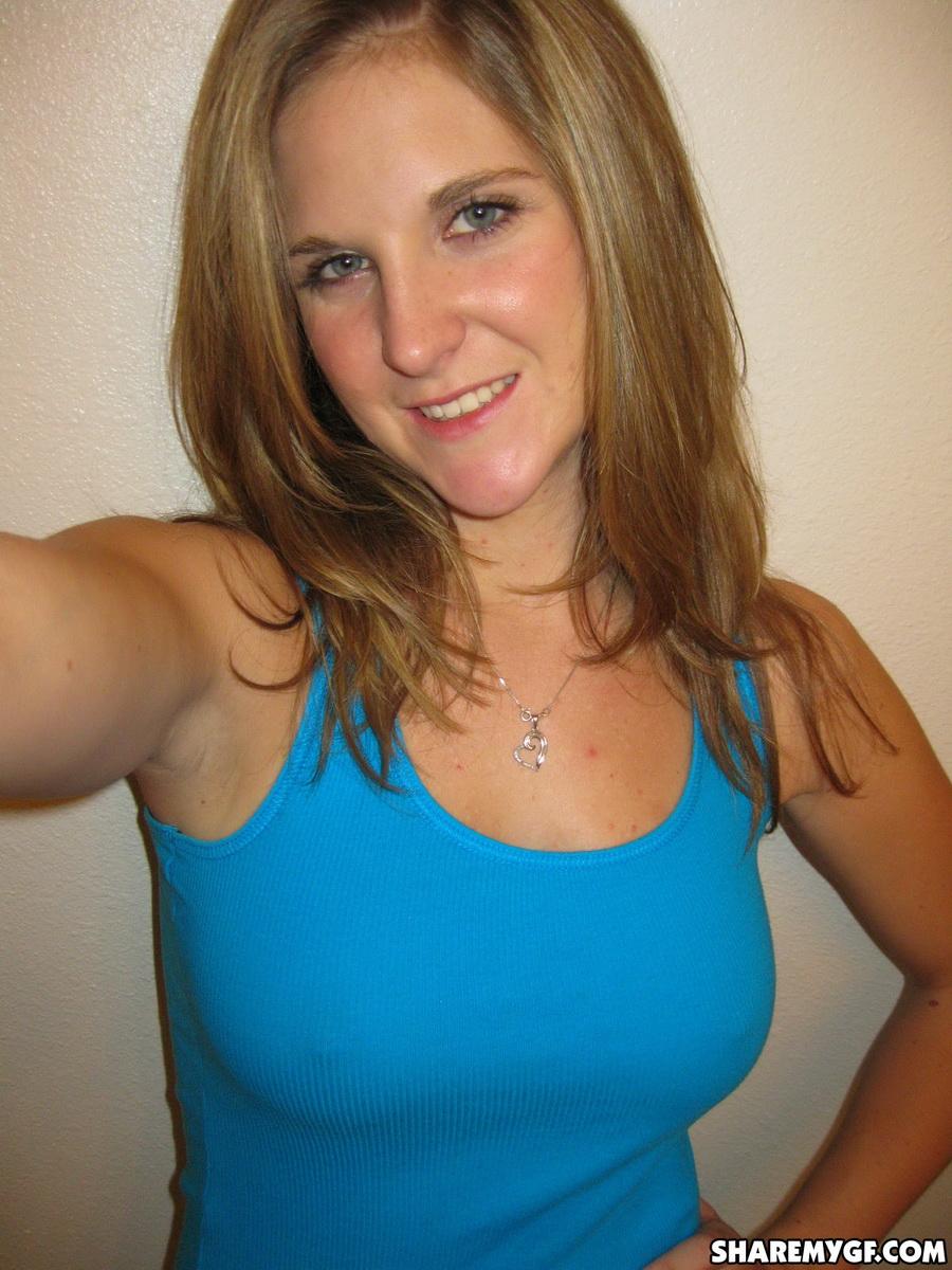 Busty blonde GF takes sexy selfshot pictures #60792593