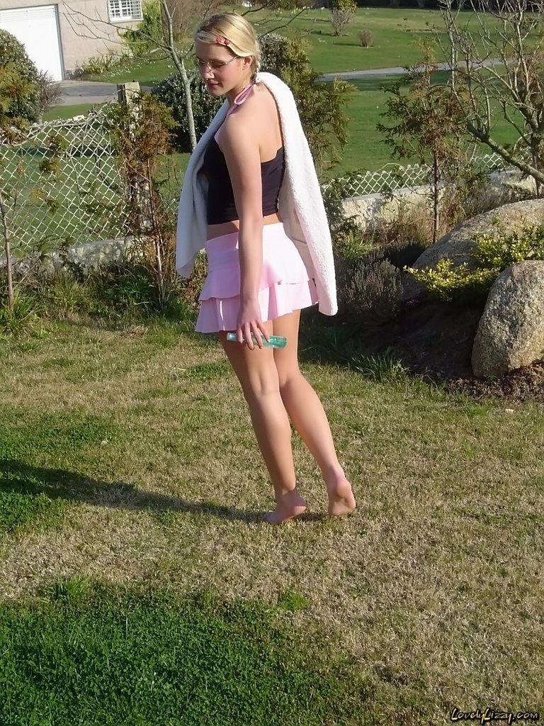 Pictures of teen amateur Lovely Lizzy having some sexy play time outside #59106013