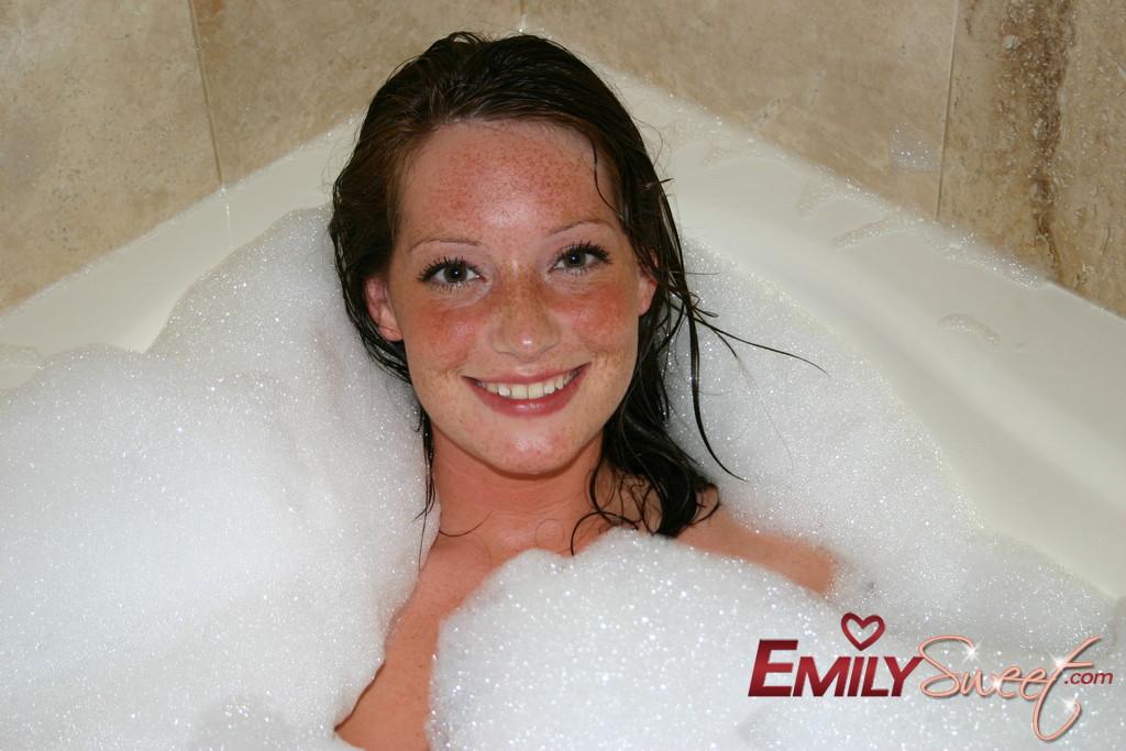 Pictures of Emily Sweet making herself all soaking wet #54241738