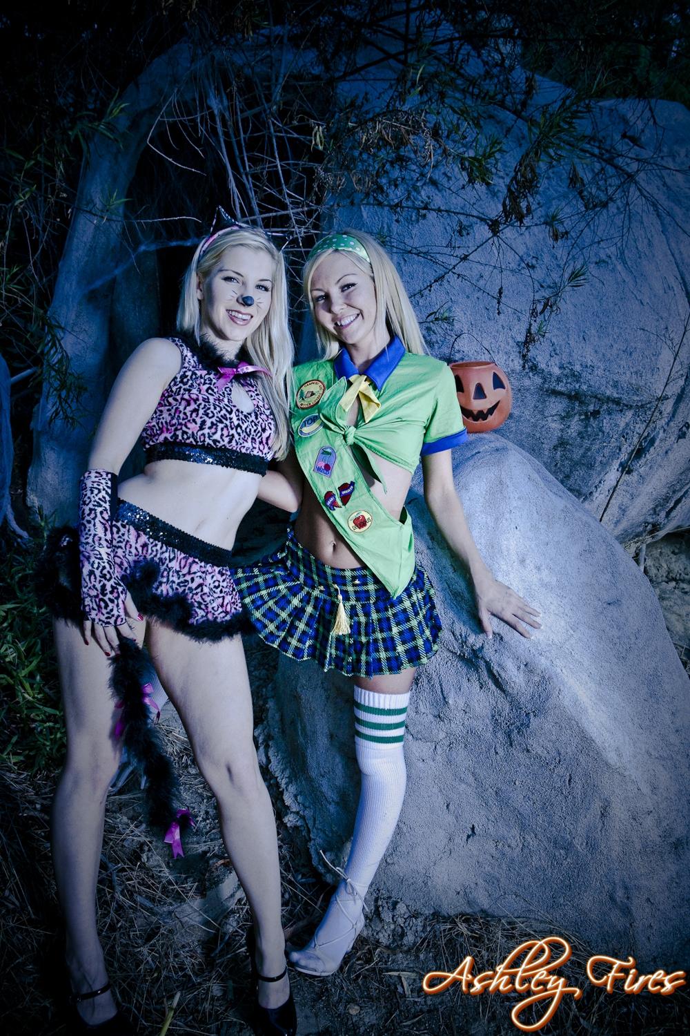 Immagini di fuochi ashley avere un po 'di sesso lesbico halloween
 #53330157