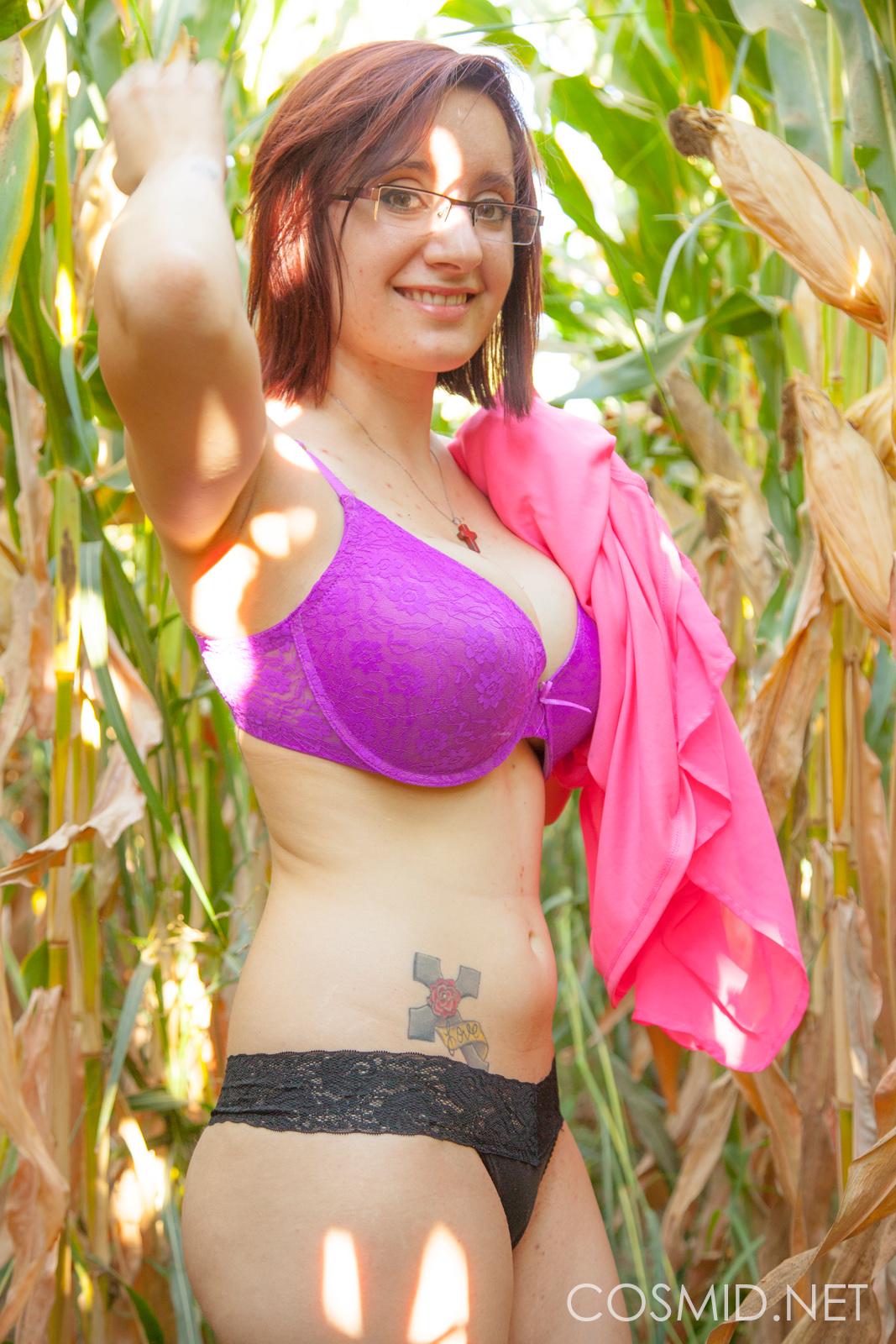 Busty coed Chelsea Bell strips for you in the field #53764940