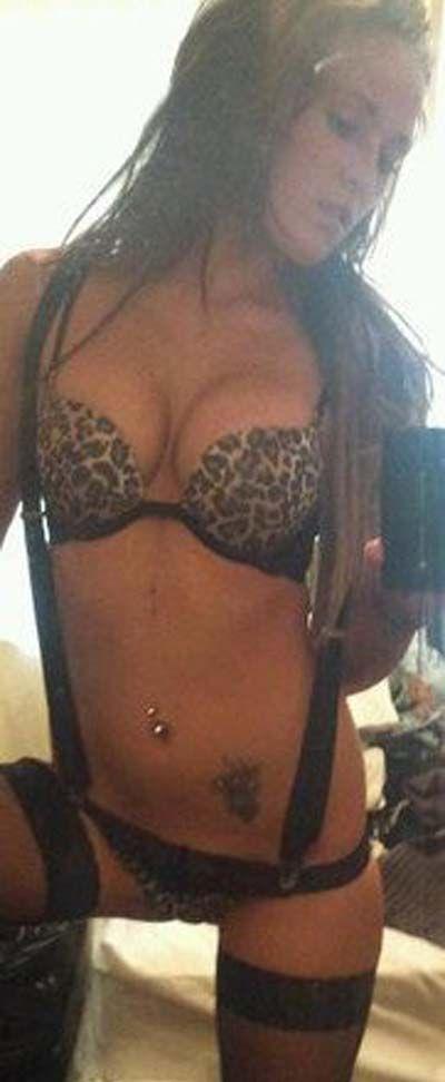 Pictures of horny girlfriends taking pics of themselves #60718784
