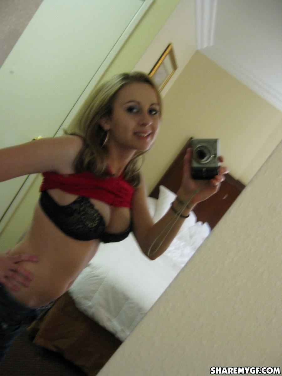 Blonde teen Mae Myers shares some hot selfies of her body #59166923