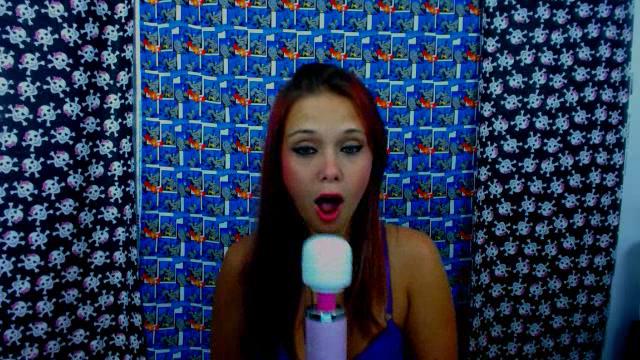 Capturas de pantalla de Bailey Knox dando un show de cámara caliente
 #53398592