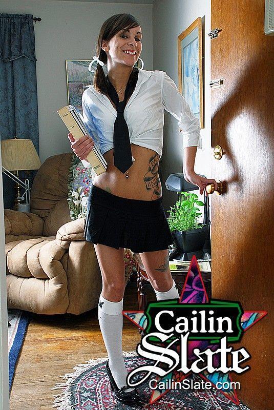 Photos de Cailin Slate en train de s'exciter en faisant ses devoirs
 #53598115