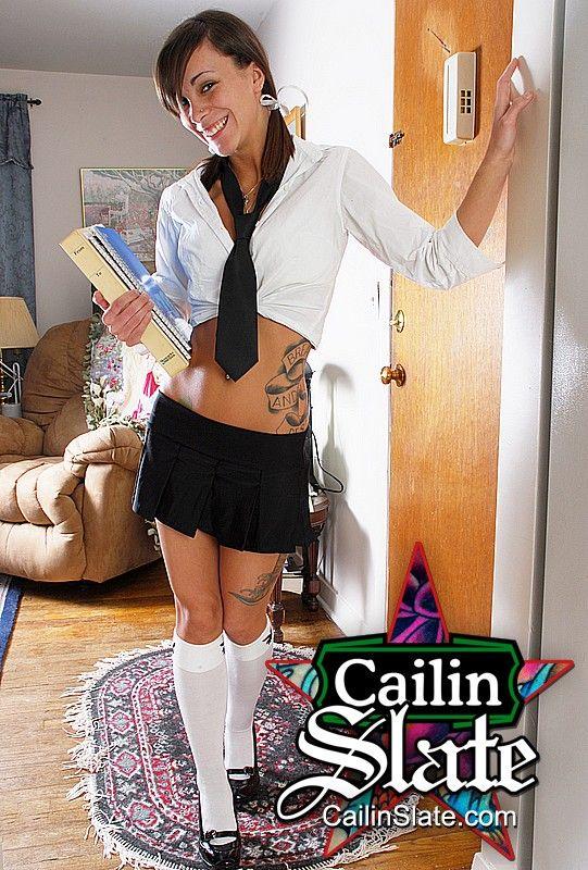 Photos de Cailin Slate en train de s'exciter en faisant ses devoirs
 #53598230