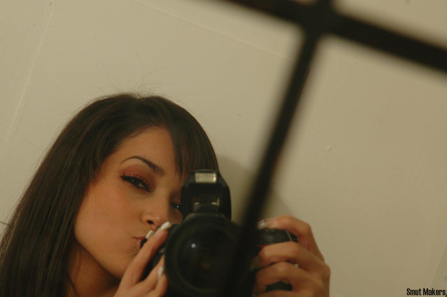 Ivy Black poses for the camera in a grungy bathroom #54992614