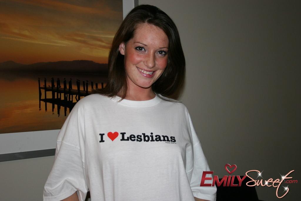 Fotos de emily sweet masturbándose para todas las lesbianas
 #54240221