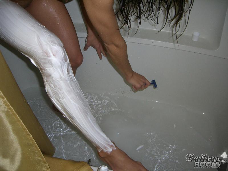 Pictures of teen Bailey's Room shaving her legs #53406380