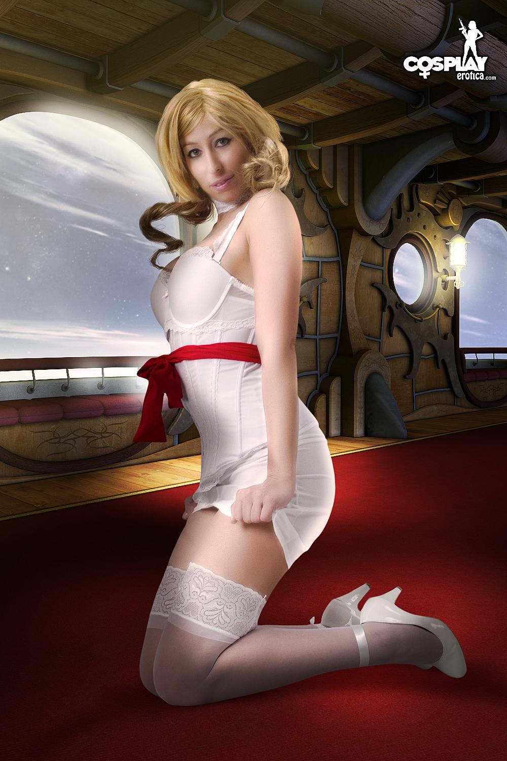 Cosplay babe Sandy Bell dresses up as Catherine #59902398