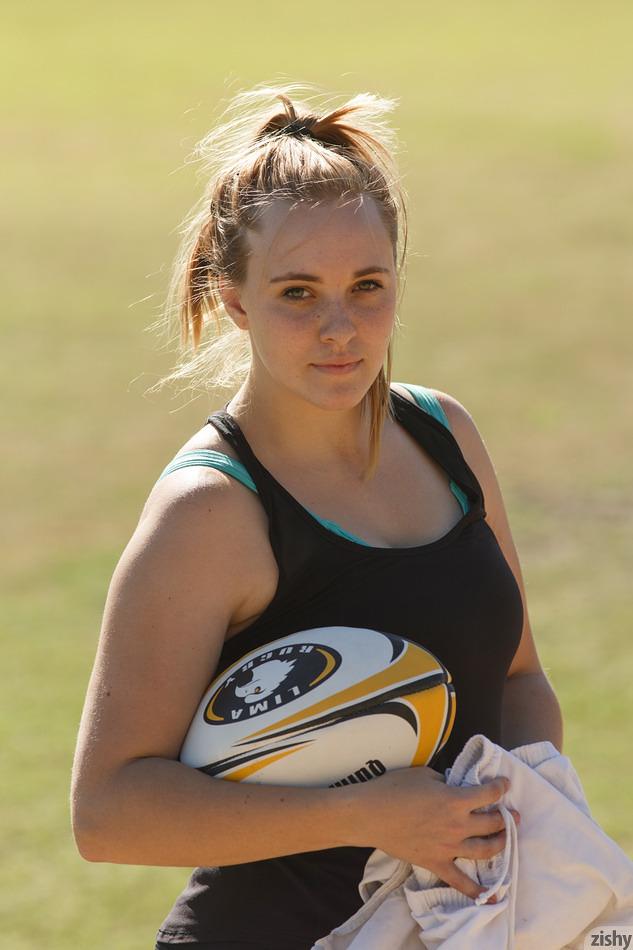 Curvy redhead coied Deirdre Collins likes playing with balls #60940257